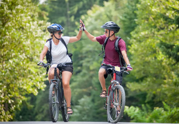 Summer Travel: The Best Places to Visit 20 Go hiking or biking