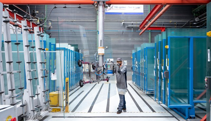 Saint-Gobain sells its glass processing business in Portugal to PNI Portugal 1 glass processing business in Portugal