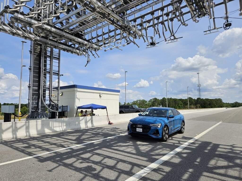 toll payment, C-V2X ,Audi, Indra, Qualcomm , toll payment project, ease congestion,