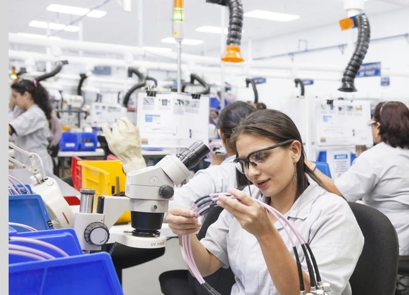 Smiths Group to sell Smiths Interconnect to Molex Electronic Technologies for £1.3 billion 1 Smiths Interconnect