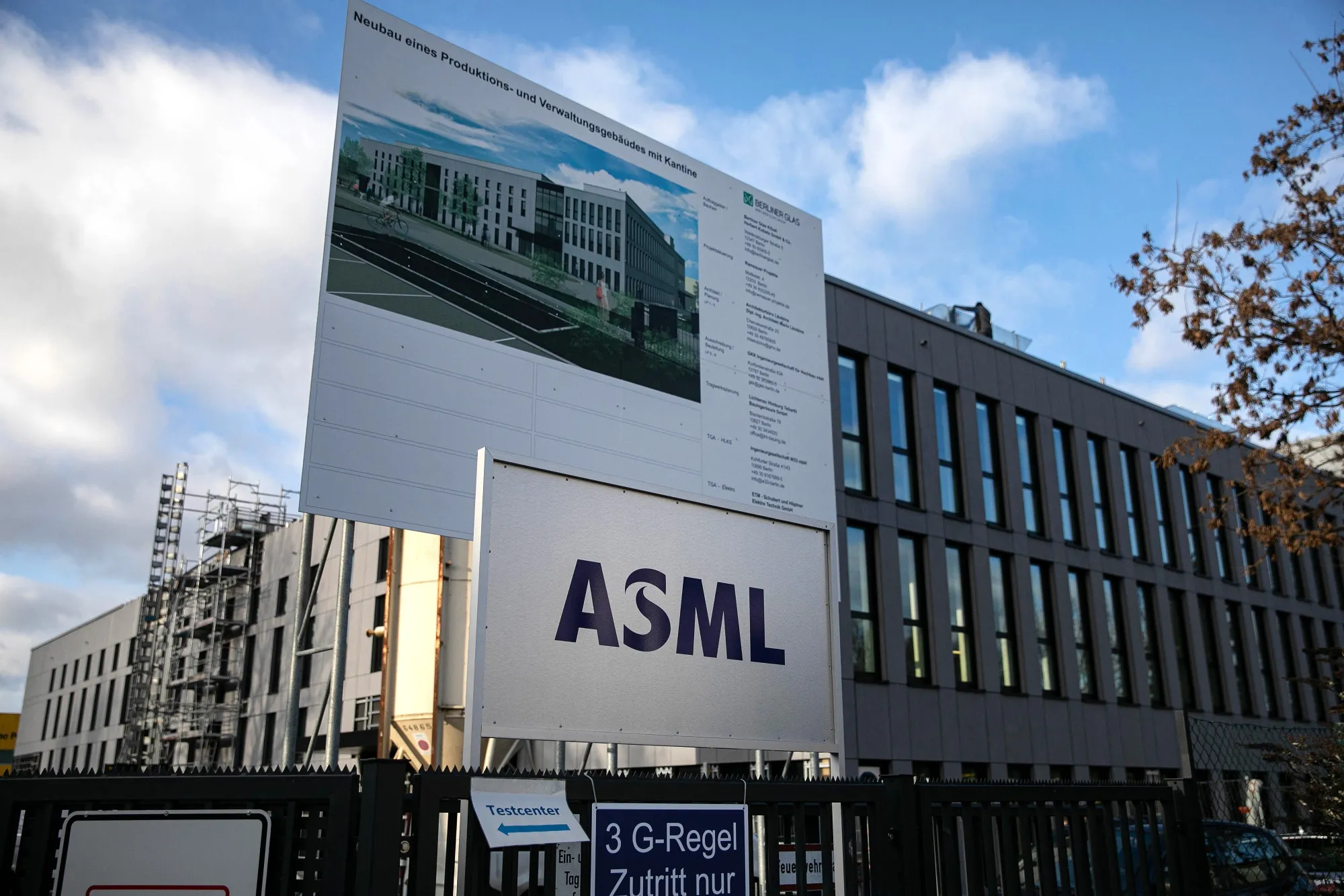 ASML