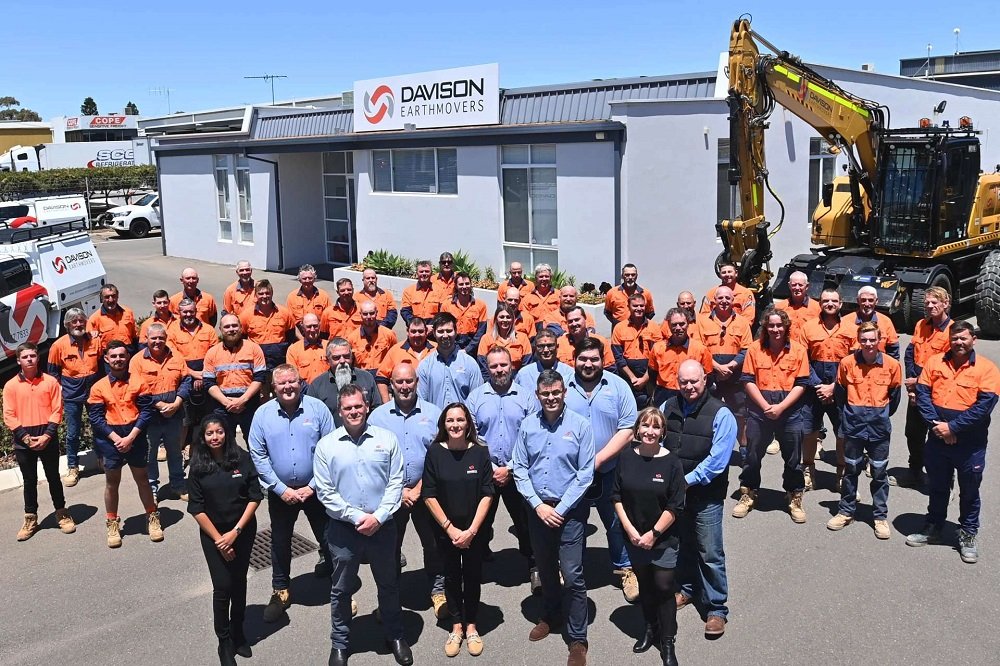 Symal Group acquires majority stake in Davison Earthmovers to expand into South Australia 1 Davison Earthmovers