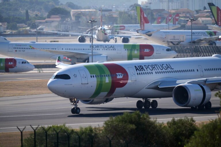 Lufthansa in talks to buy remaining stake in TAP Air Portugal, CFO says